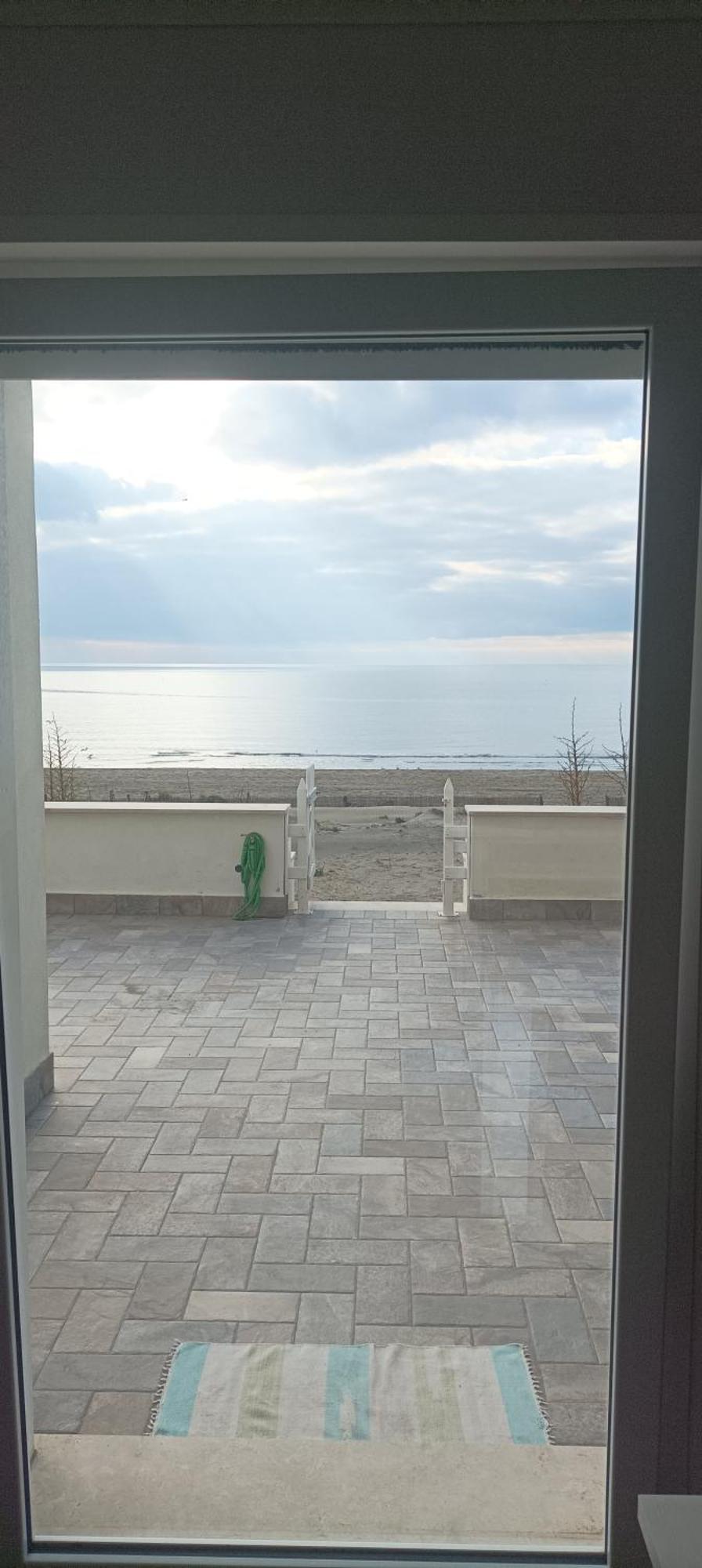 The Suite On The Beach トルヴァイアニカ エクステリア 写真