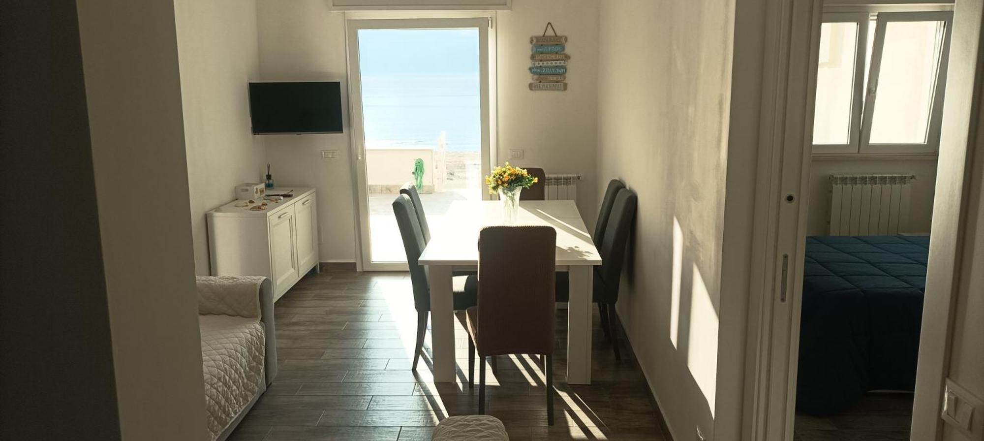 The Suite On The Beach トルヴァイアニカ エクステリア 写真